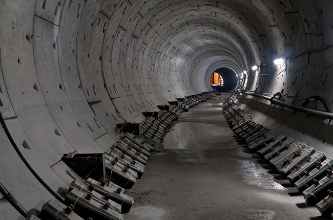 <h4>Specialized tunneling machinery</h4>